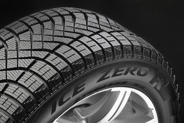 Зимние шины Pirelli Ice Zero FR 235/60 R18 107H XL 