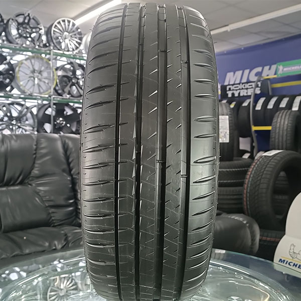 Літні шини Michelin Pilot Sport 4 275/45 R18 107Y XL 