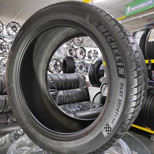 Літні шини Michelin Pilot Sport 4 SUV 255/45 R20 105W XL MO