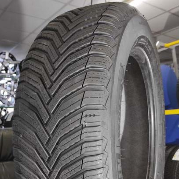 Всесезонні шини Michelin CrossClimate 2 225/45 R17 94Y 