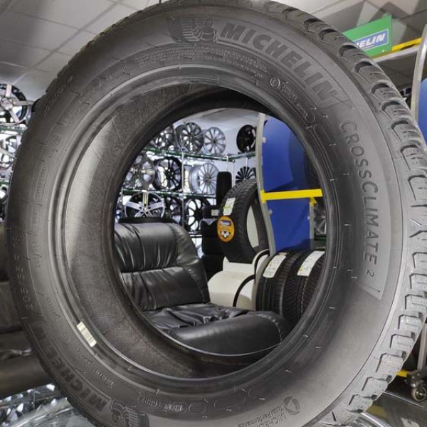 Всесезонные шины Michelin CrossClimate 2 205/55 R17 95V XL 