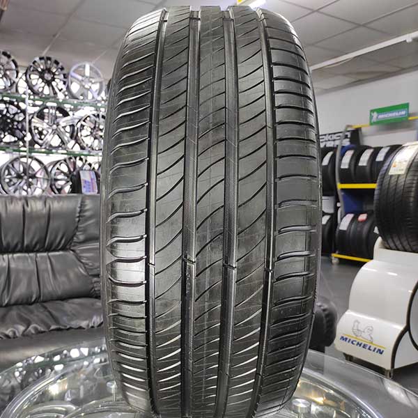 Літні шини Michelin Primacy 4 Plus 235/55 R17 99V XL 