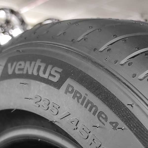Літні шини Hankook K135 Ventus Prime 4 215/55 R17 94V 