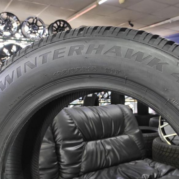 Зимові шини Firestone WinterHawk 4 225/60 R18 104V XL 