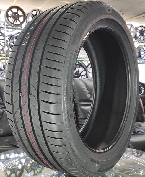 Літні шини Bridgestone Turanza 6 215/65 R16 98H 