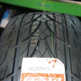 Літні шини Kumho KL12 275/45 R22 112V XL 