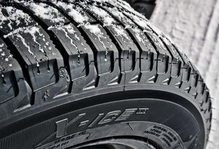 Зимові шини Michelin X-ICE XI3 235/50 R18 101H XL 